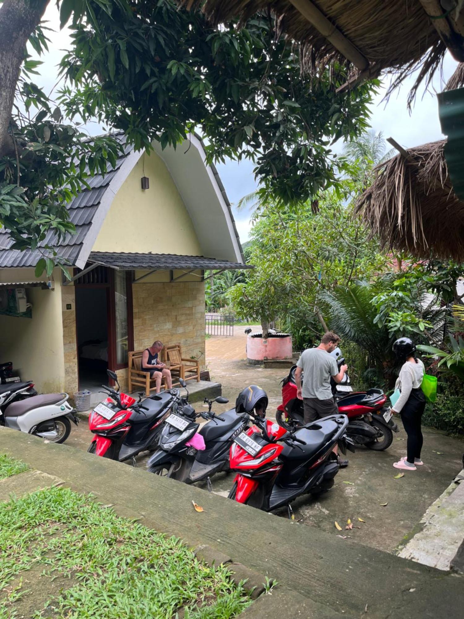 Roy Homestay Kuta Kuta  Exterior photo